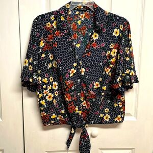 Cha Cha Vente Black Multi Color Floral Tie Front Cropped Top Size XL